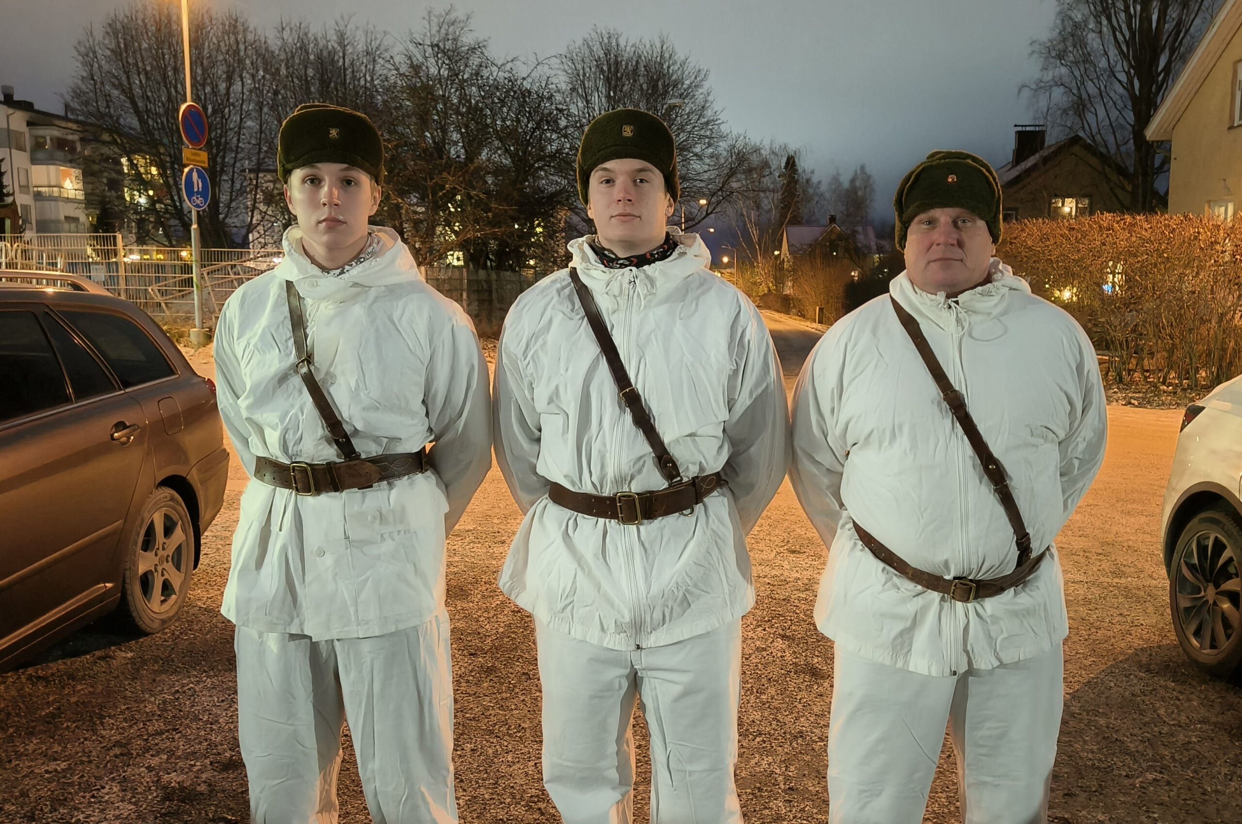 Jouluaaton Kunniavartioon Saatiin Maa Valkoiseksi Valkeakosken 